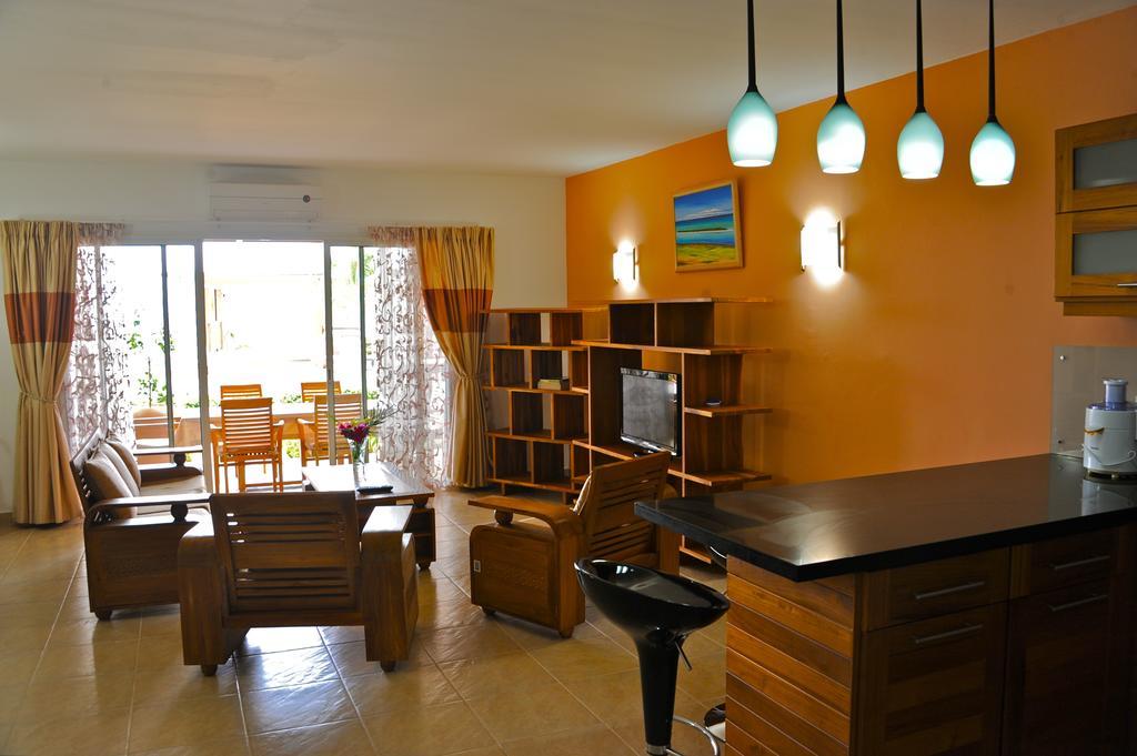 Aparthotel De Tamarin Riviere Noire Ruang foto