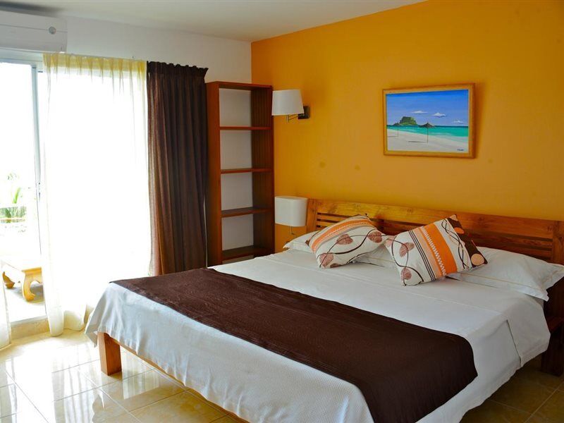 Aparthotel De Tamarin Black River Bagian luar foto